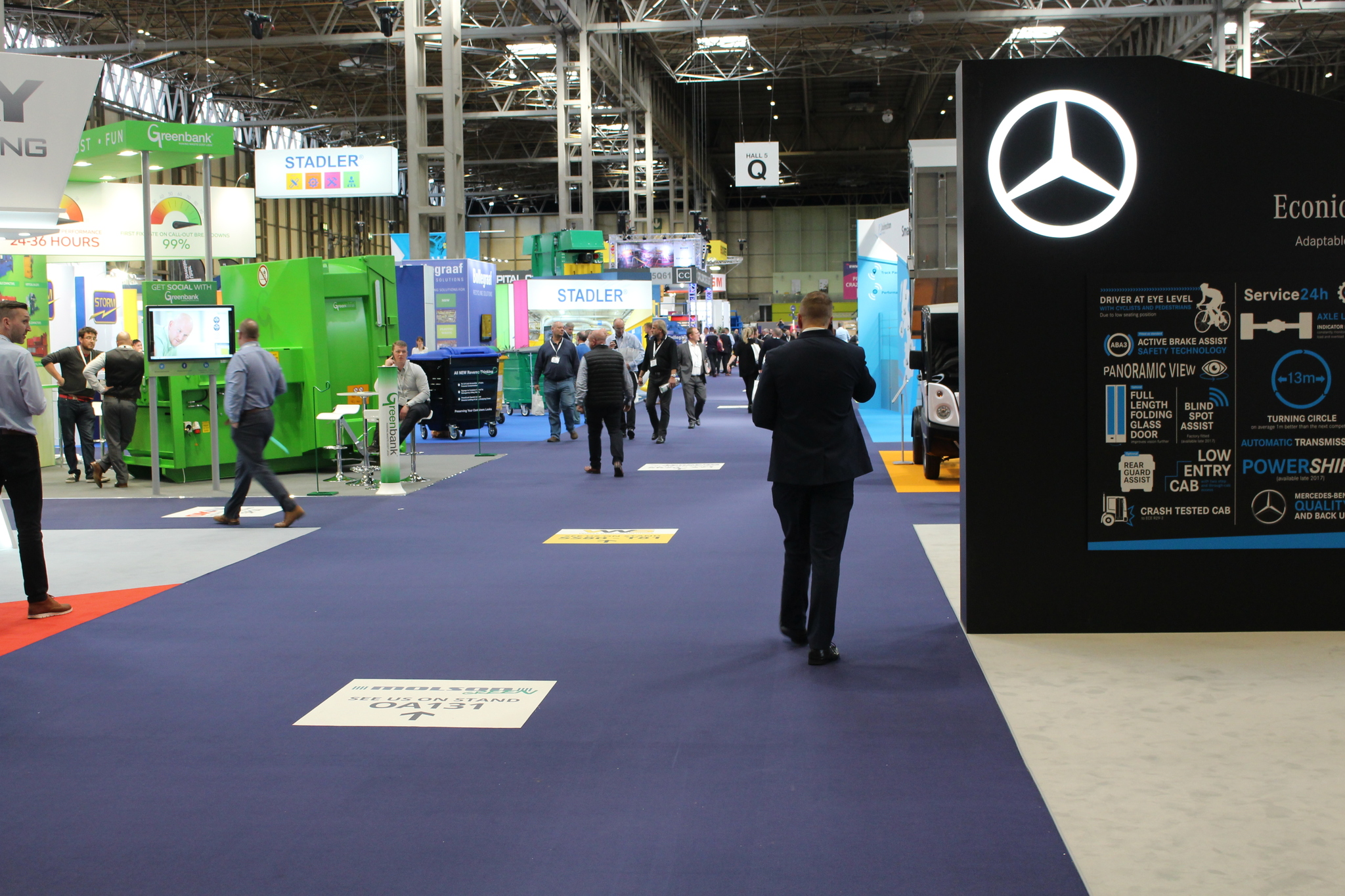 4 great ways promotional staff can attract and qualify valuable trade show sales leads